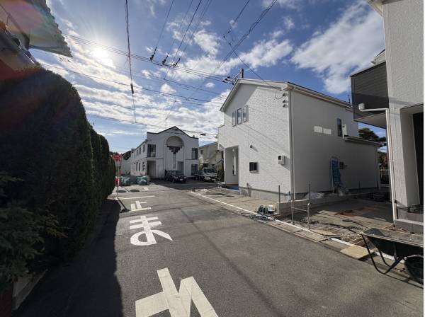 東側公道 幅員約5.2m