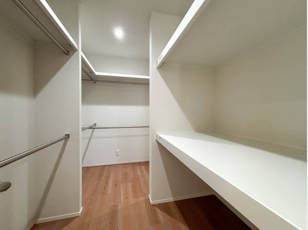 家族全員で使えるファミリークローゼットは５．５帖もの広さ