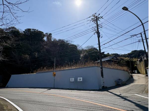 高台に立地する土地約247坪