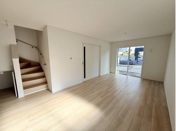 家具やレイアウトもしやすい17.5帖リビング