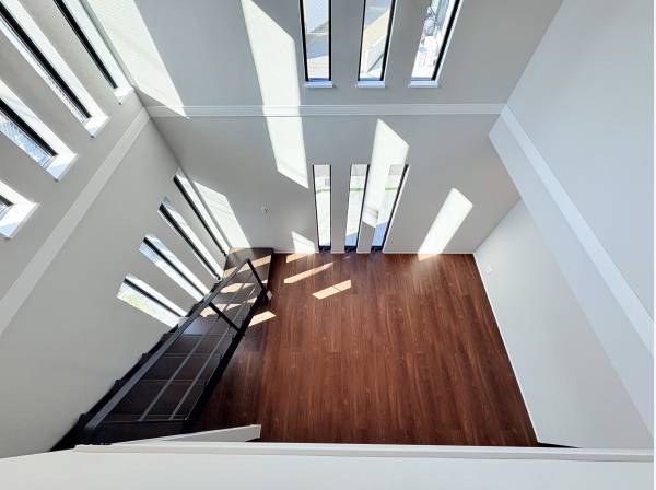 吹き抜けの開放感