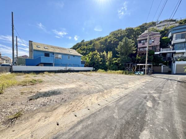 七里ガ浜に邸宅用地の登場です。