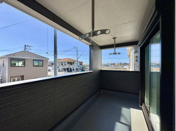 採光の取れたインナーバルコニー