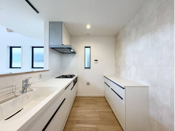 収納豊富なキッチンスペース