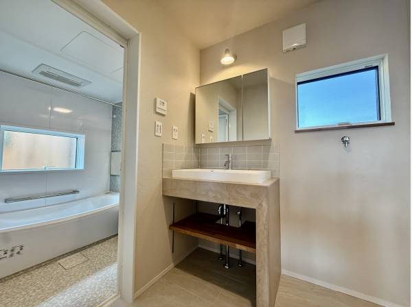 サニタリースペースと浴室