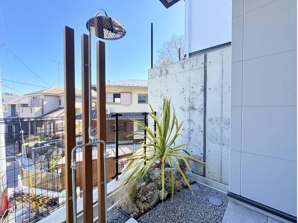 外部シャワー完備