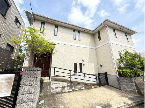 三菱地所ホーム施工のエレベーター付き住宅です！