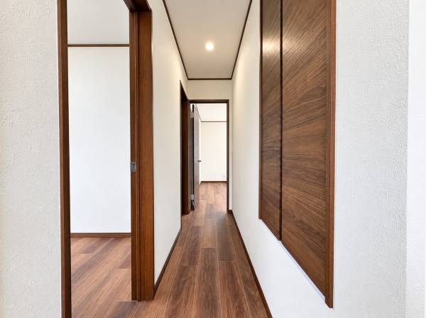 お部屋から廊下へ、日々の動きを思い描いて。