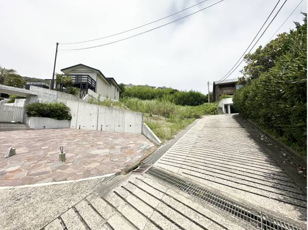 秋谷リゾート漂う高台の立地