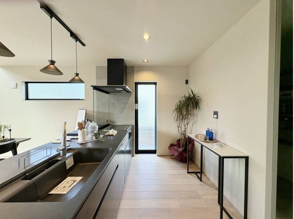 広々と使えるキッチンスペース