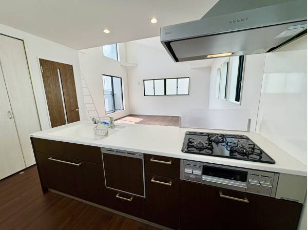 食洗器付きのシステムキッチン！