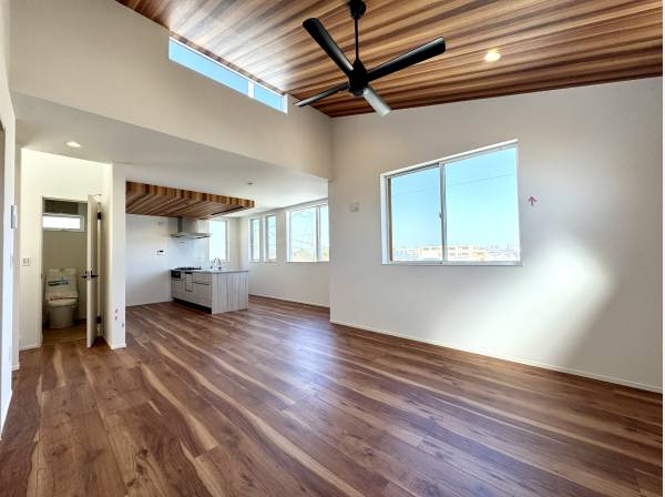 女性設計士のこだわりが詰まった、機能的で美しいLDK。