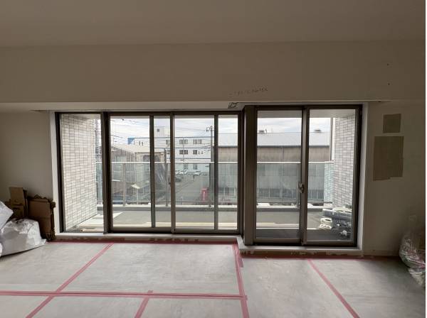 光のはいりやすいLDKの窓