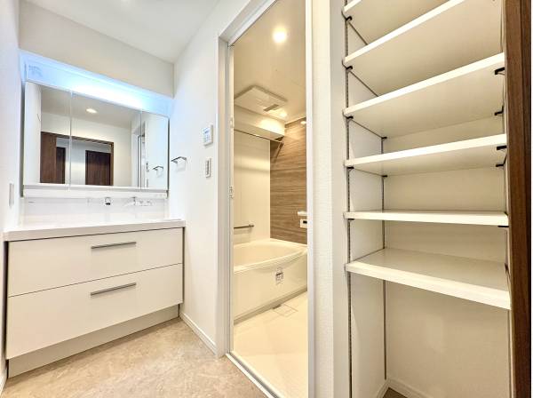 パウダールーム