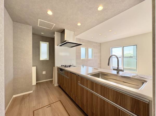 キッチンはご家族のコミュニケーションを育む場として活躍します