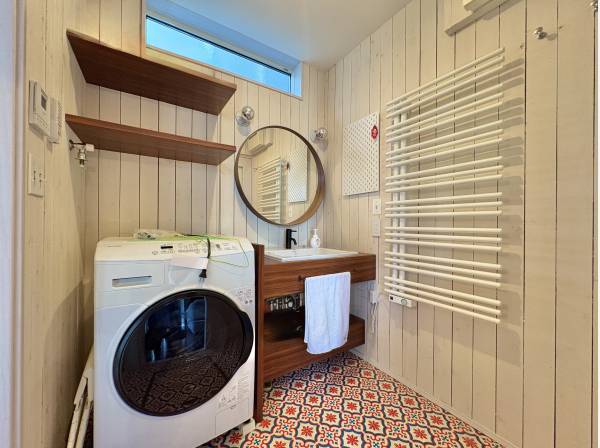 毎日使用する洗面室、ご家族で使用する場面をご想像ください