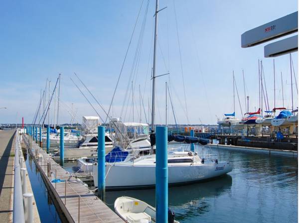 佐島マリーナ(約1300ｍ)