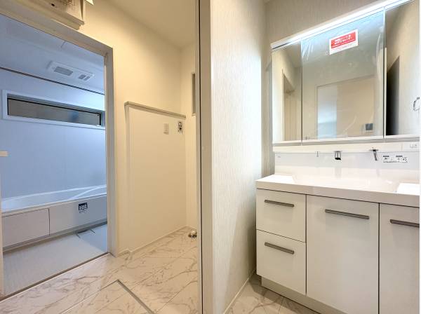 パウダールーム・バスルーム