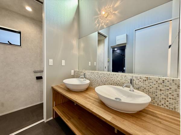 ダブルボールを採用したサニタリースペース