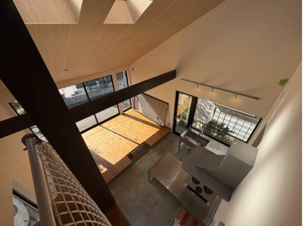 2階から下をのぞくと…。