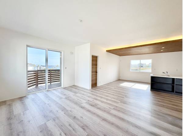 室内にいても角地ならではの陽当たり・開放感を感じて頂けます。