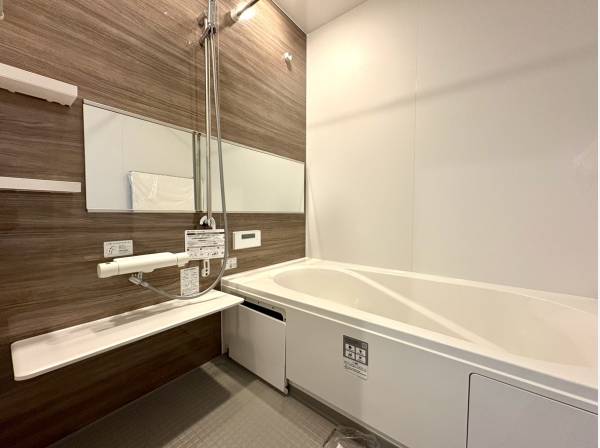 広めの洗い場が動きやすく入浴の時間が自然と快適になります