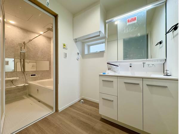 パウダールーム・バスルーム