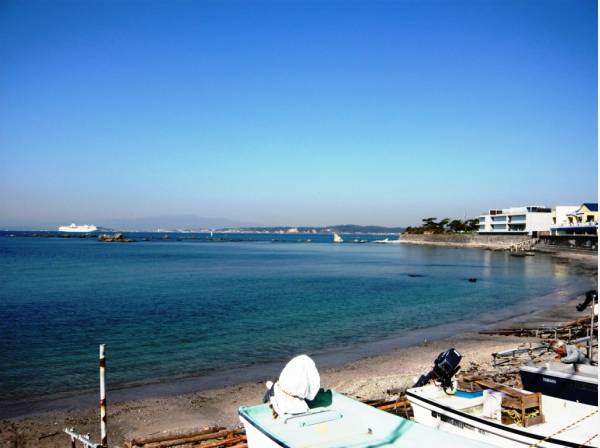 海岸まで約1,800ｍ