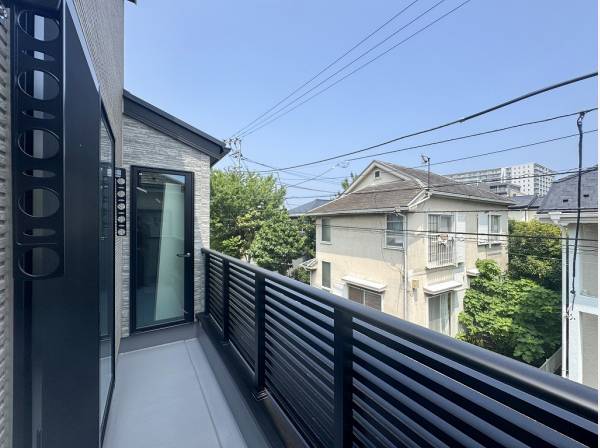 2ヵ所から出入りできるバルコニー