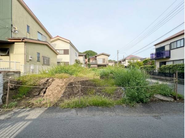 建築条件無し売地です