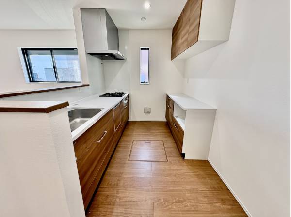 キッチンスペースも広くて収納がいっぱいです。