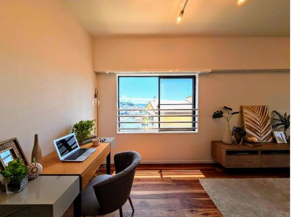 お家で作業しながらも海を感じられるお部屋です
