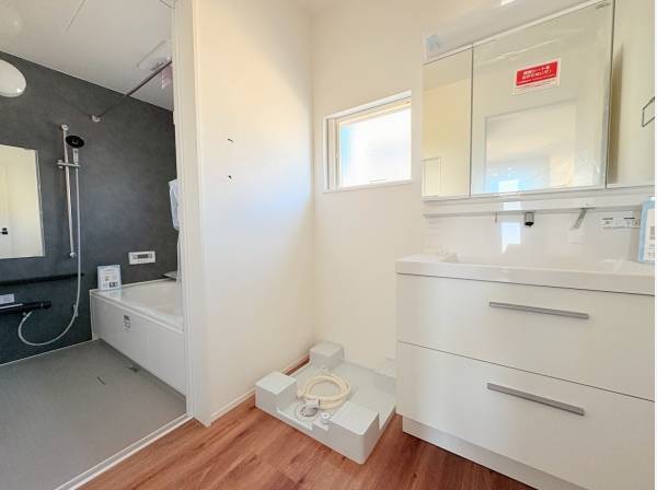 サニタリールーム、バスルーム