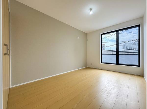 シンプルなお部屋はインテリアが映えそう