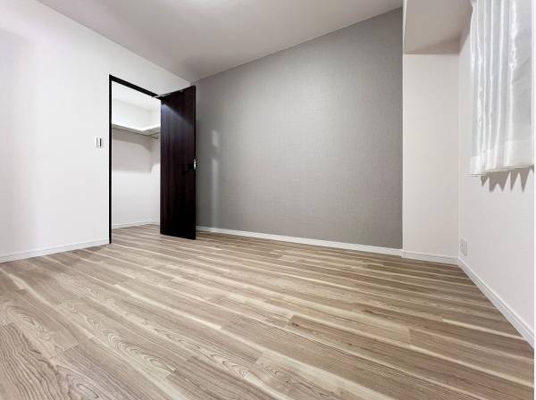 WICが完備された約7帖のゆとりある居室