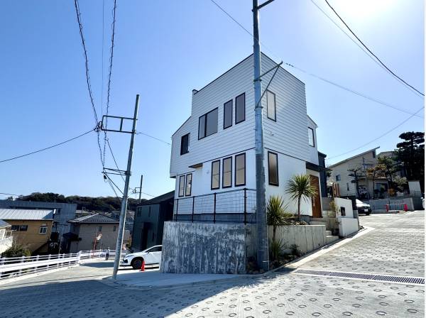 角地の開放感　カースペースは2台分