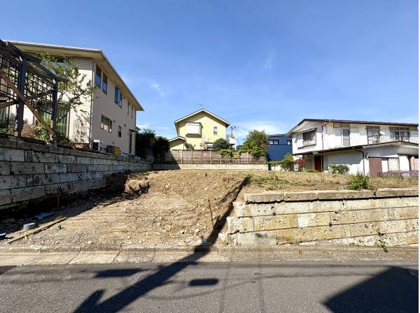 段差を活かした敷地形状
視線の抜けを取り込めるロケーション