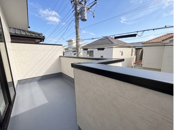 風通しの良いバルコニー お洗濯物やお布団もしっかり乾きそうです
