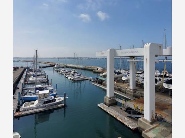 佐島マリーナまで徒歩8分（640m）