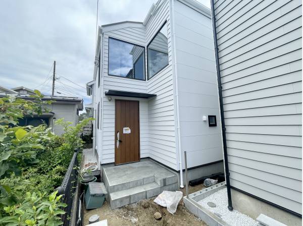 湘南らしい白基調の住宅