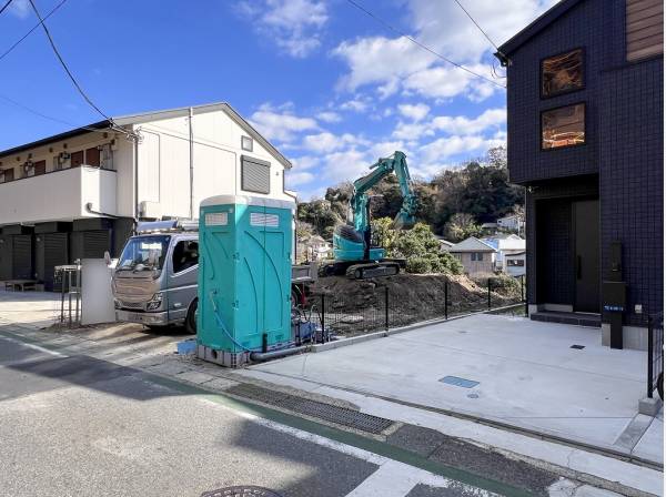 二面道路のような抜け感のあるロケーションです