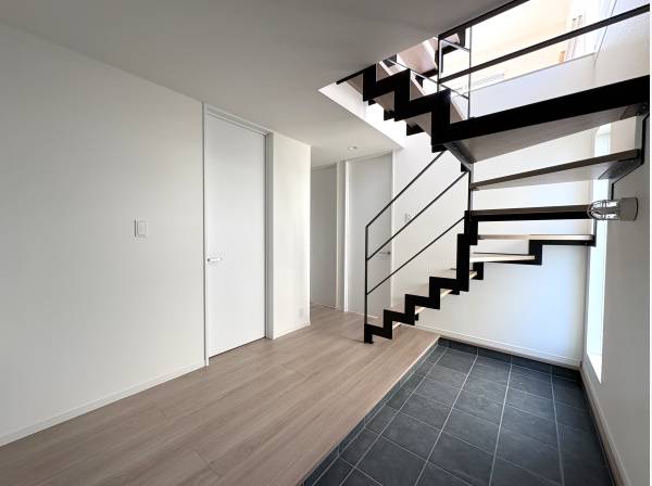 広い土間が出迎えてくれます