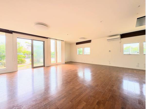 日当りも良好、暖かい空間となっています