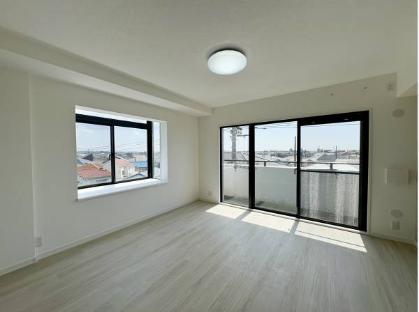 約10帖の洋室となります