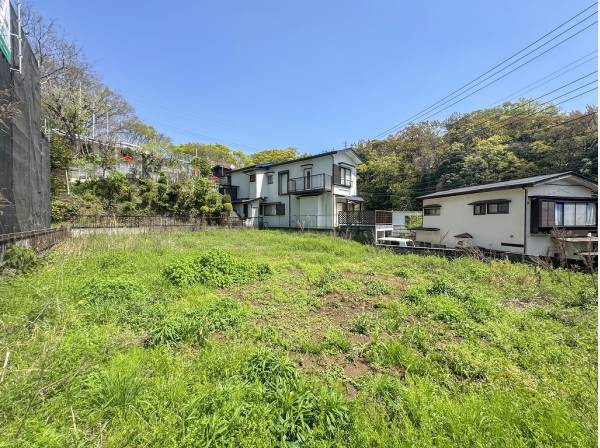 この潤いあふれる環境を活かした建築を