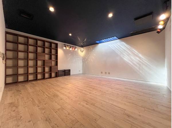 約15帖もの広さを誇る防音室は多目的な趣味の空間にピッタリ