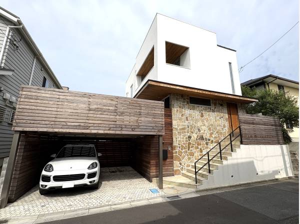 モダンで洗練されたデザイン性の高いファサード