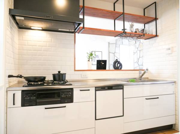 おしゃれなデザインのシステムキッチン