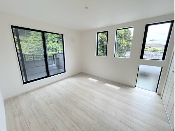 寝室は３部屋完備しております！