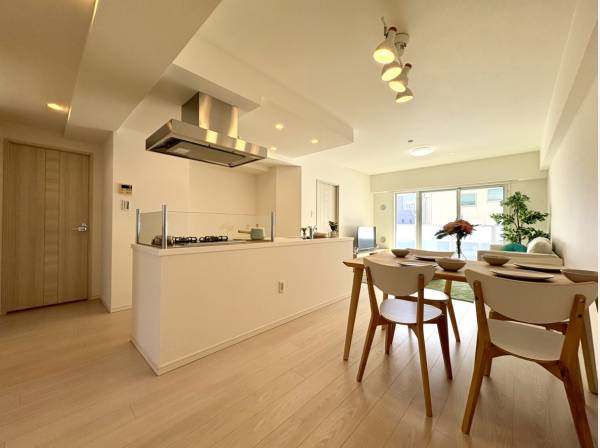 家族が自然と集まるLDK